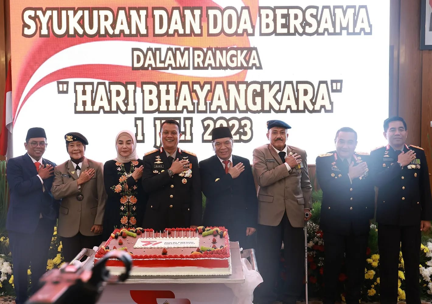 Syukuran Hari Bhayangkara Ke-77, Pj Gubernur Banten: Kita Tingkatkan Stabilitas Keamanan di Tahun Politik