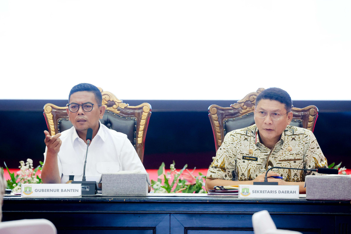 Pimpin Rapim OPD, Gubernur Andra Soni Minta Kinerja dan Layanan ke Publik Ditingkatkan