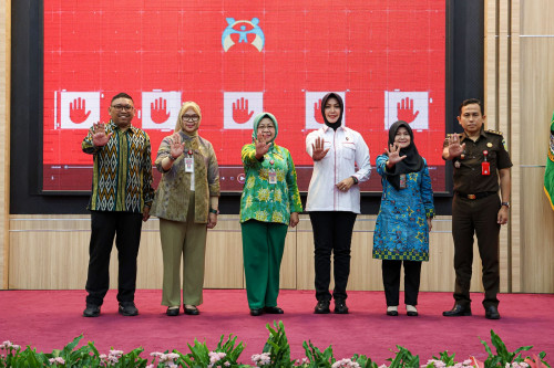 Pj Sekda Provinsi Banten Virgojanti Luncurkan Aktivasi Layanan Sahabat Perempuan dan Anak (SAPA) 129 Terintegrasi