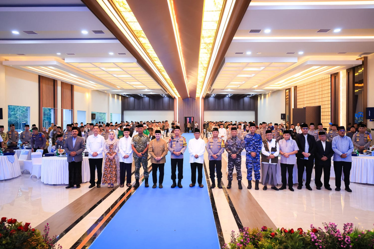 Pererat Sinergi, Gubernur Andra Soni Hadiri Safari Ramadan di Polda Banten