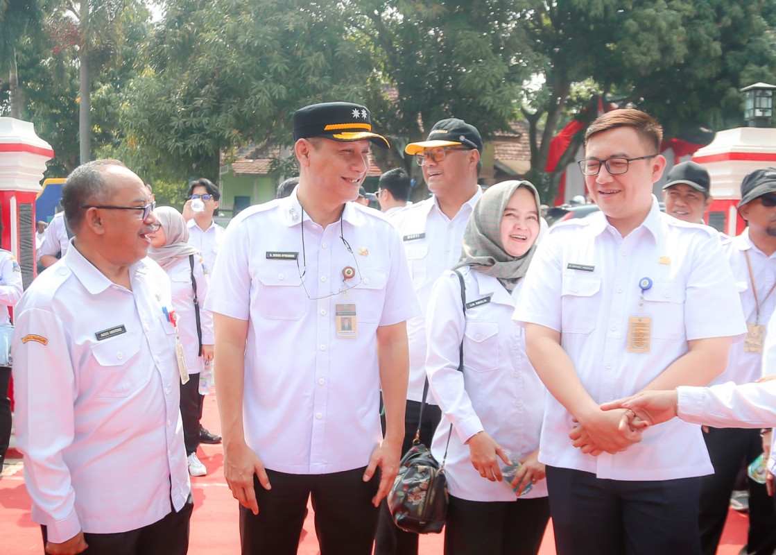 Ikuti Peluncuran Secara Nasional, Sekda Provinsi Banten Deden Apriandhi Tinjau Kesiapan Koperasi Desa Merah Putih Ranjeng