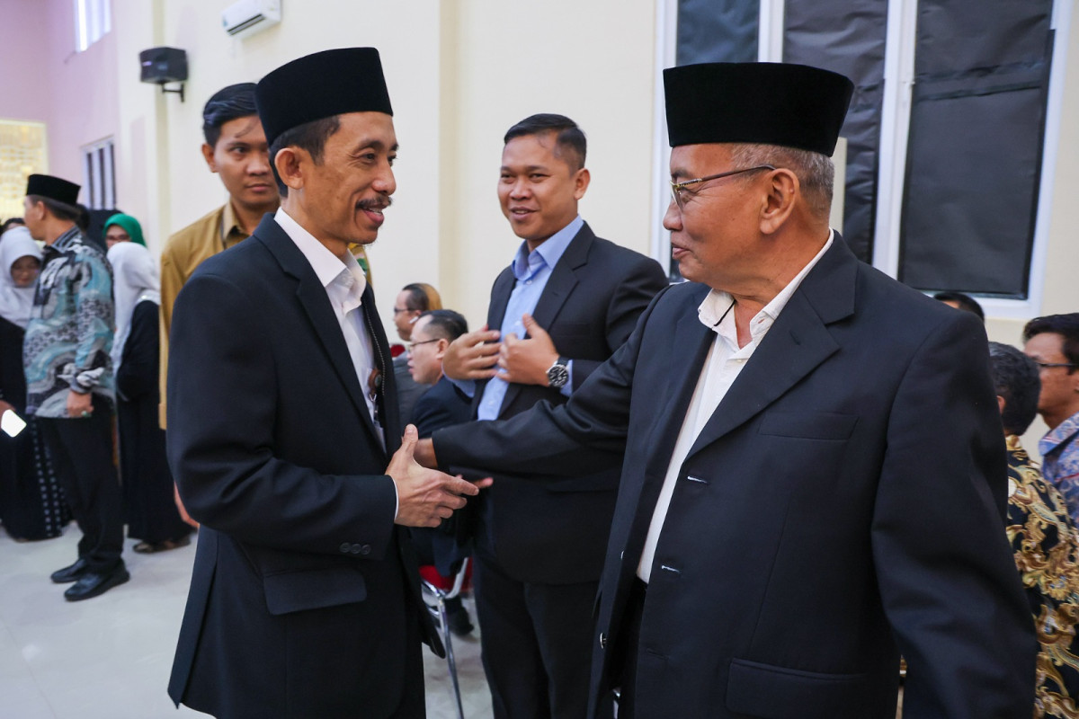 Hadiri Wisuda Unma, Pj Sekda Provinsi Banten Usman Asshiddiqi Qohara Tuntut Wisudawan Berpikir Kreatif dan Inovatif