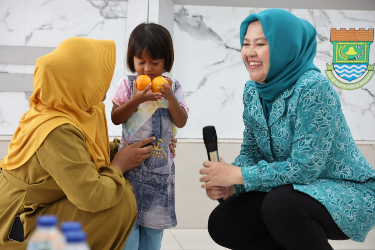 Pj Ketua PKK Tine Al Muktabar Minta Kader PKK dan Posyandu Intensif Lakukan Pendampingan Keluarga Berisiko Stunting