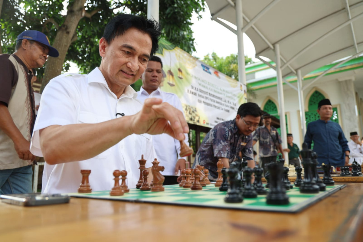 Skak! Wakil Gubernur Banten A Dimyati Natakusumah Adu Ketangkasan Bermain Catur