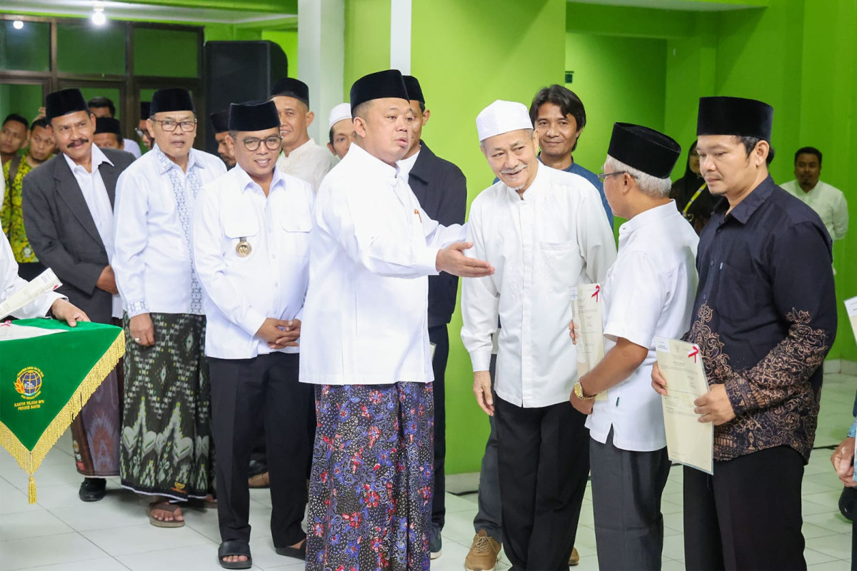 Bersama Menteri ATR/BPN, Gubernur Andra Soni Dorong Percepatan Sertifikasi Tanah Wakaf di Banten