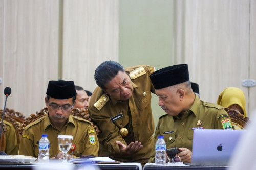 Rapat Inflasi, Pj Gubernur Banten Al Muktabar Fokuskan Pengendalian Harga Beras