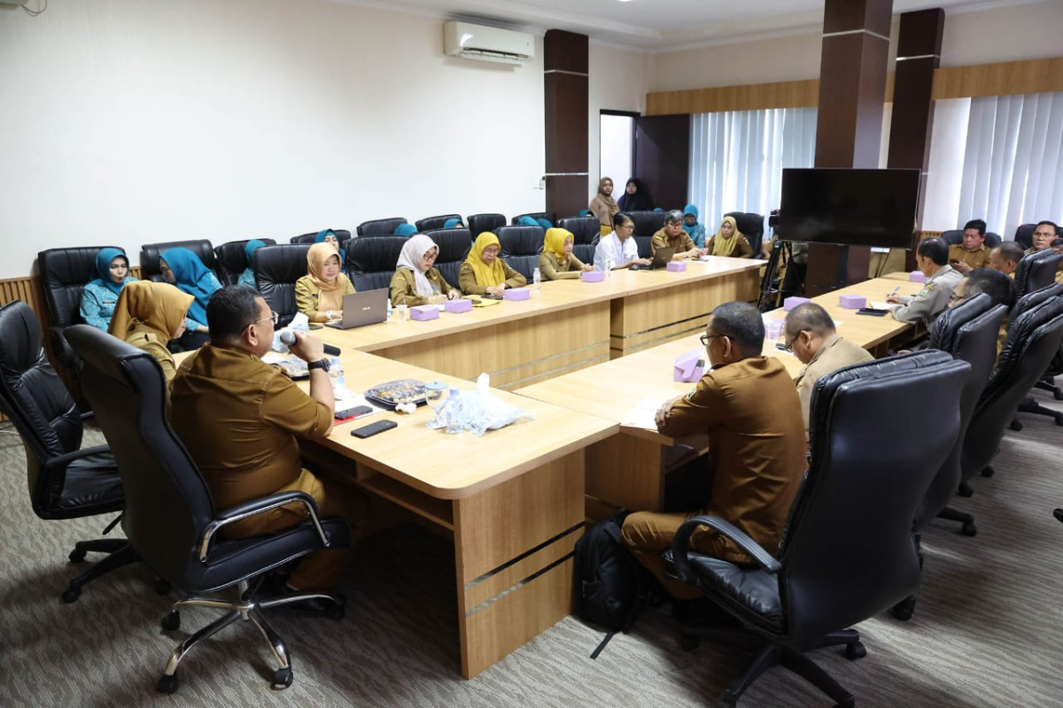 Pj Gubernur Banten A Damenta Pimpin Rapat Persiapan Kunjungan Ketua Umum Seruni Kabinet Merah Putih