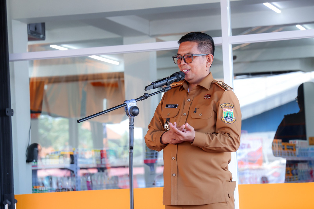 Gubernur Andra Soni: Warga Banten Tak Perlu Panik, Harga BBM Dipastikan Tidak Naik
