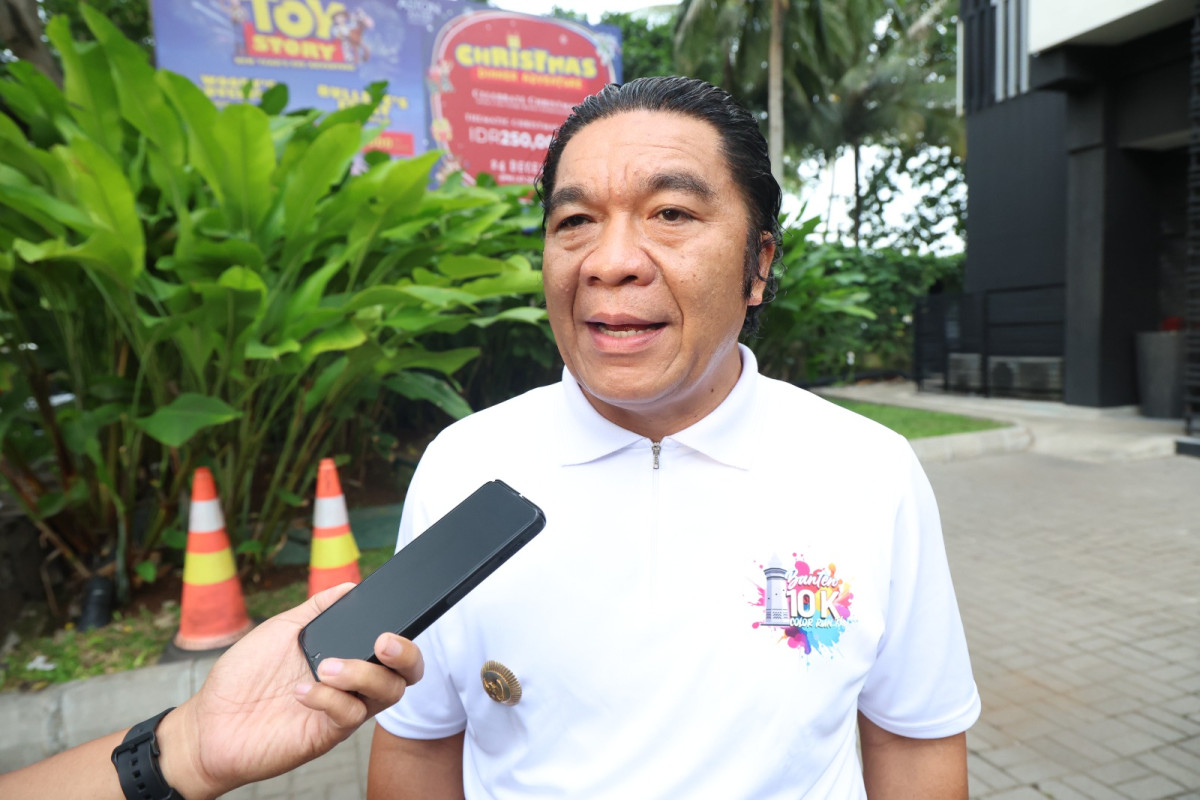 Pj Gubernur Al Muktabar Lepas Ribuan Peserta Lomba Lari Banten 10K