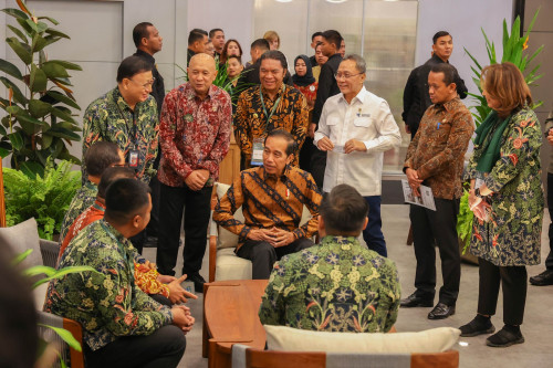 Pj Gubernur Banten Al Muktabar Dampingi Presiden Jokowi Buka IFFINA