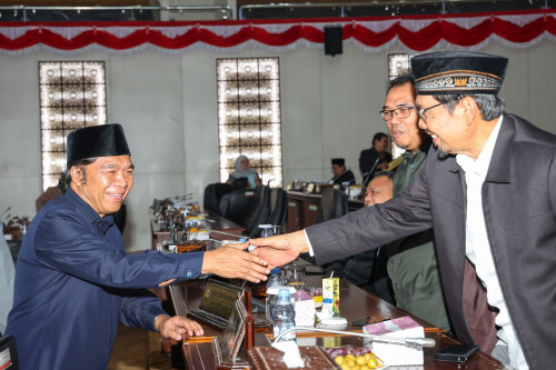 Pj Gubernur Banten Al Muktabar Tegaskan Pandangan Umum Fraksi DPRD Menjadi Masukan Pelaksanaan Tugas Mandatory