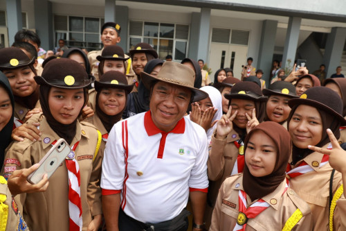 Ekspedisi Reformasi Birokrasi Tematik Berdampak, Pj Gubernur Banten Al Muktabar Tinjau Pembangunan Gedung Sekolah