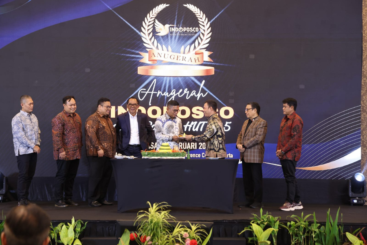 Program Bang Andra Bawa Gubernur Andra Soni Terima Anugerah Indoposco