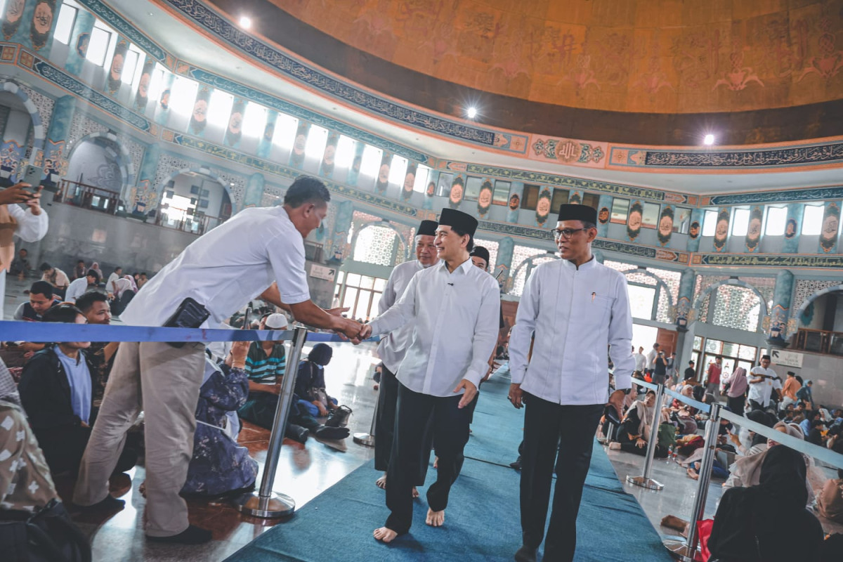 Wagub Banten A Dimyati Natakusumah Melepas Keberangkatan Kloter Pertama Jamaah Haji Provinsi Banten 1446 H