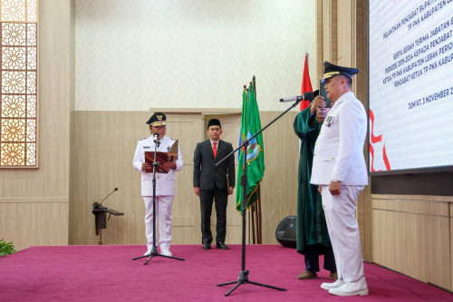 Pj. Gubernur Banten Al Muktabar Lantik Iwan Kurniawan, ST., MM sebagai Pj Bupati Lebak