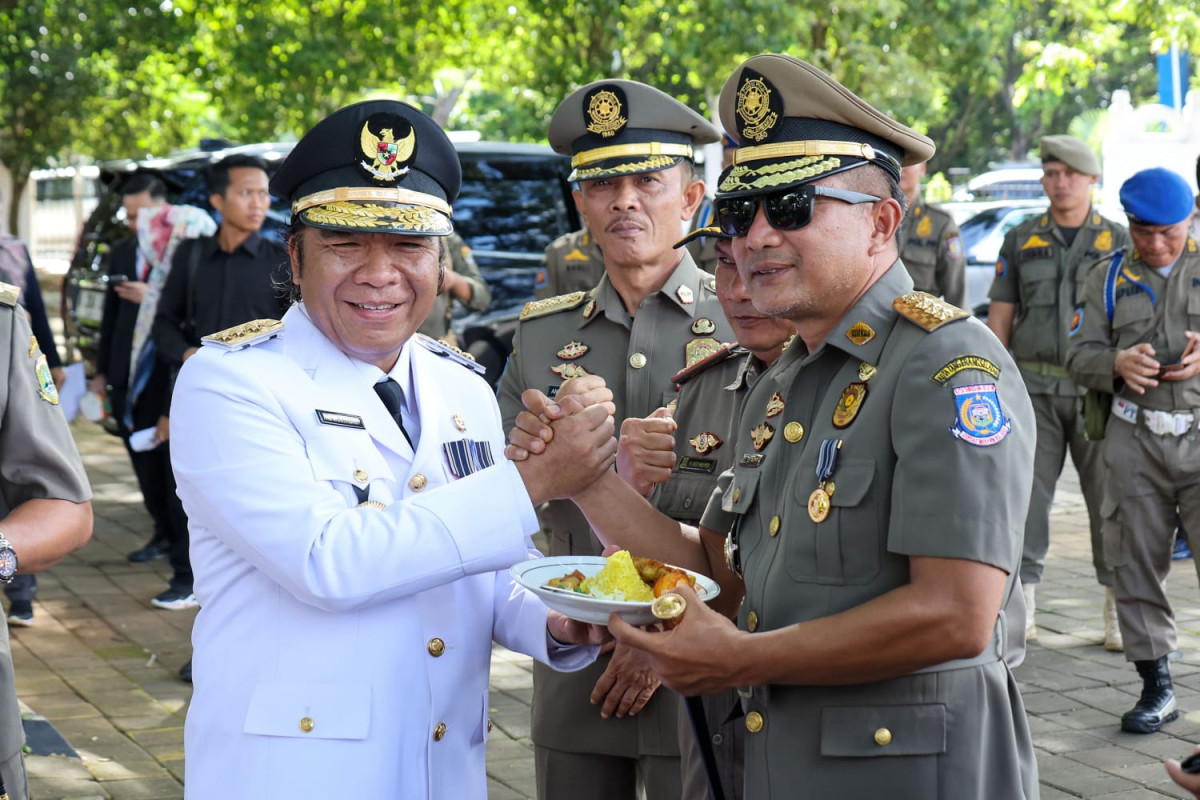 Hadiri HUT Damkar, Satpol-PP dan Linmas Pj Gubernur Al Muktabar Dorong Tingkatkan Kapasitas dan Profesionalitas