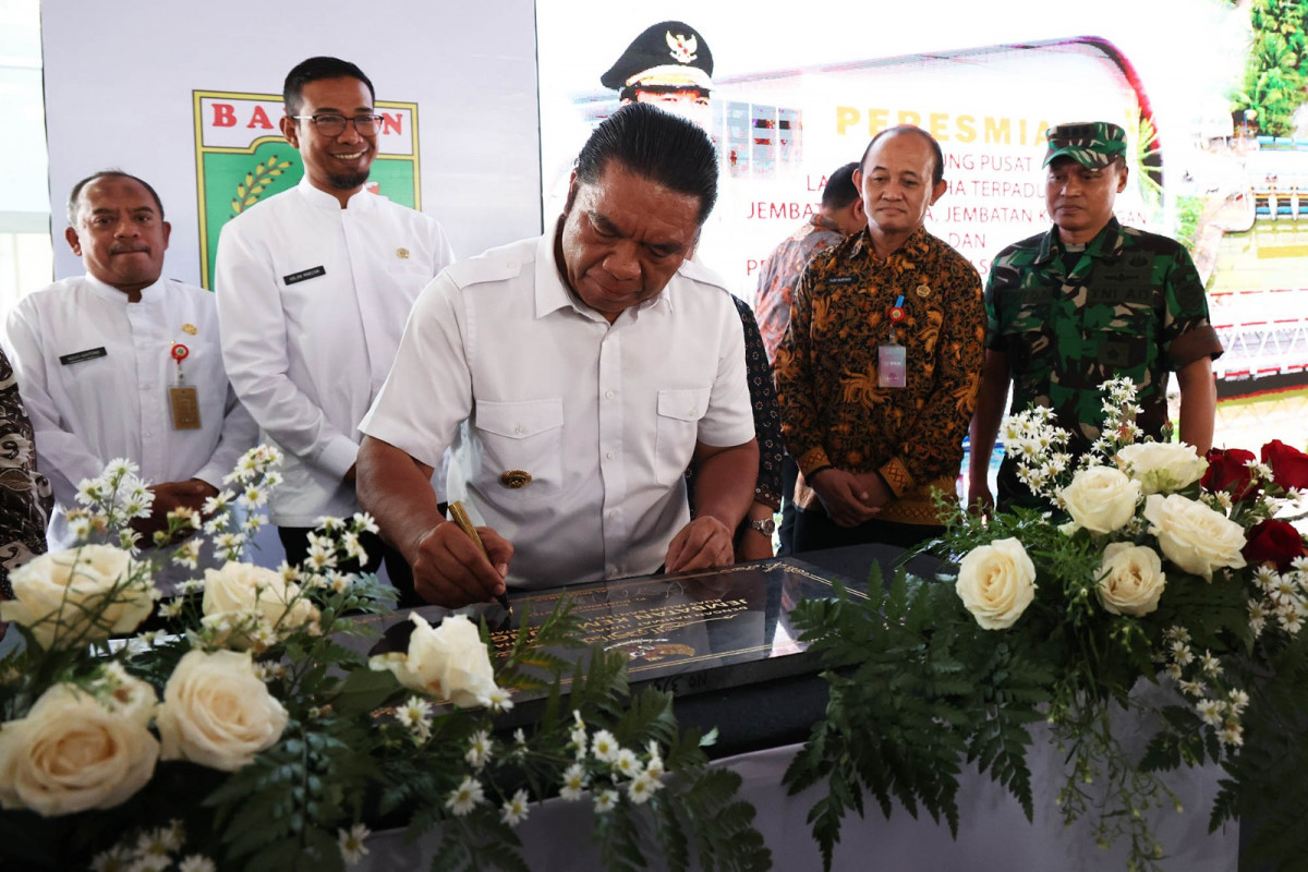 Pj Gubernur Al Muktabar Dorong PLUT Provinsi Banten sebagai Pusat Pengembangan Koperasi dan UMKM