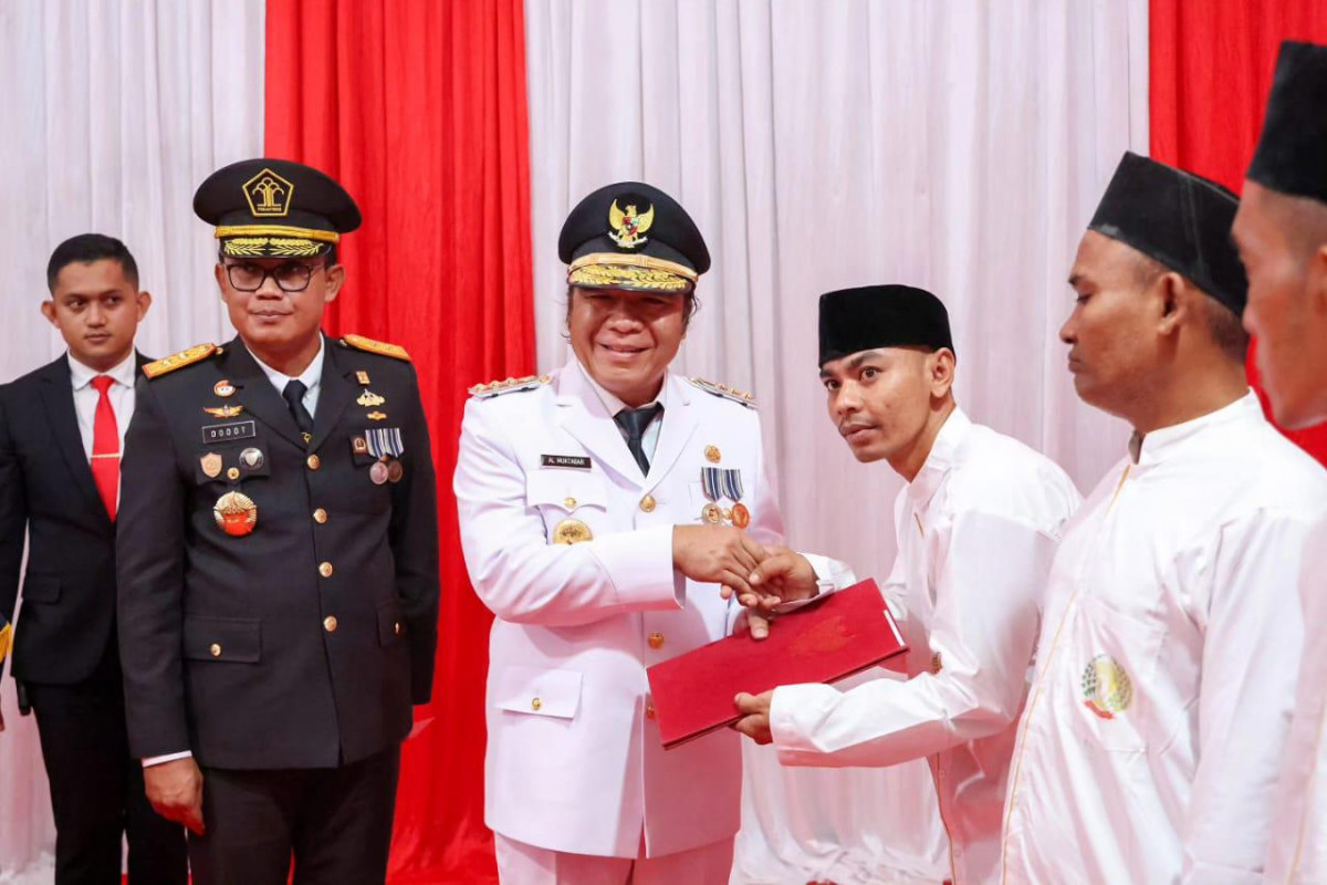 Serahkan Remisi, Pj Gubernur Banten Al Muktabar: Berubahlah Menjadi Teladan di Masyarakat