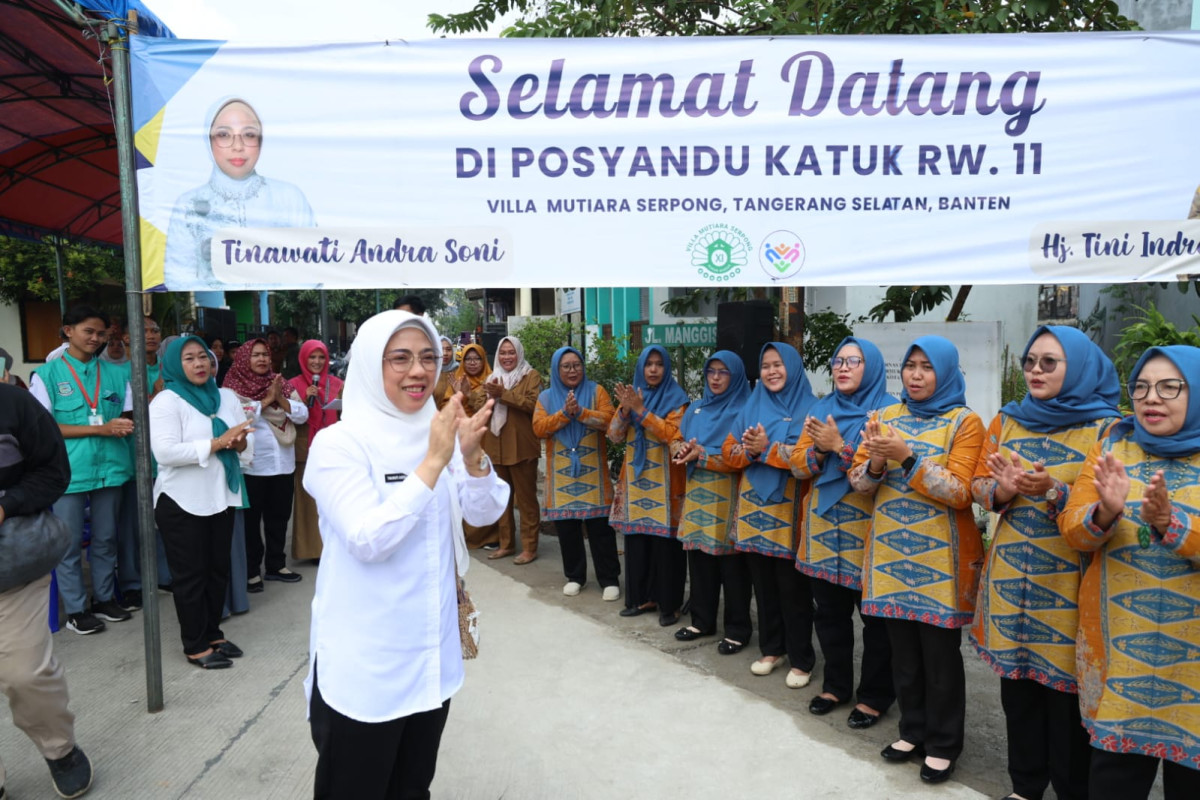 Ketua TP Posyandu Provinsi Banten Tinawati Andra Soni Gencarkan Transformasi New Posyandu di Tangerang Selatan