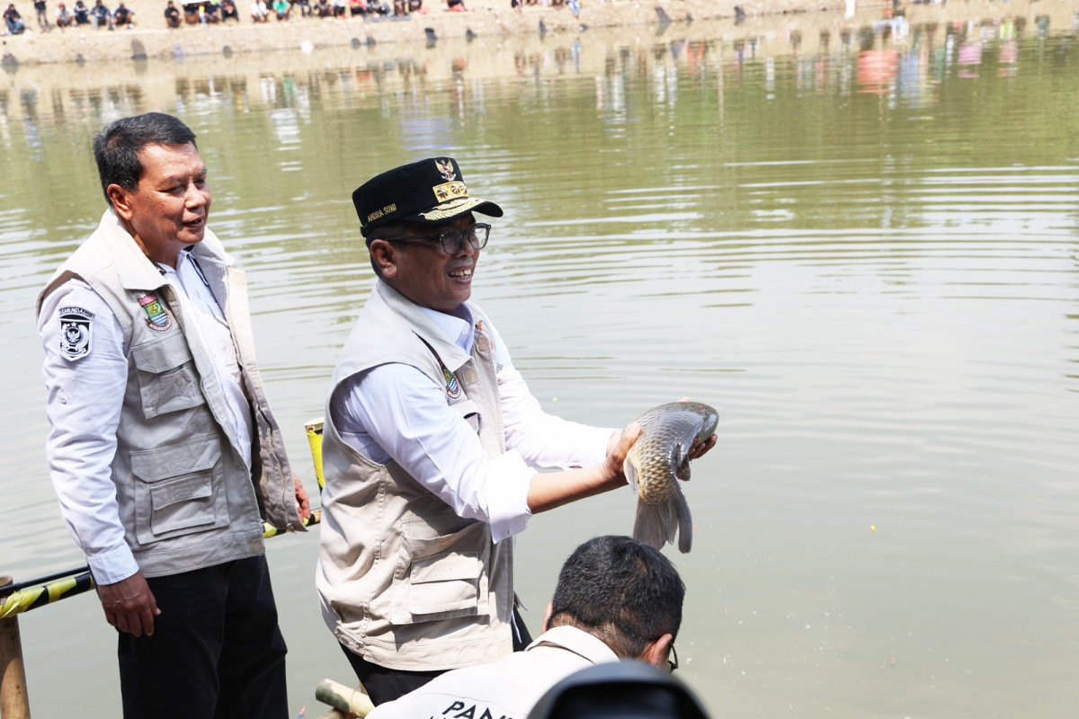 Hadiri May Day, Gubernur  Banten Andra Soni Sebut Buruh Tulang Punggung Perekonomian