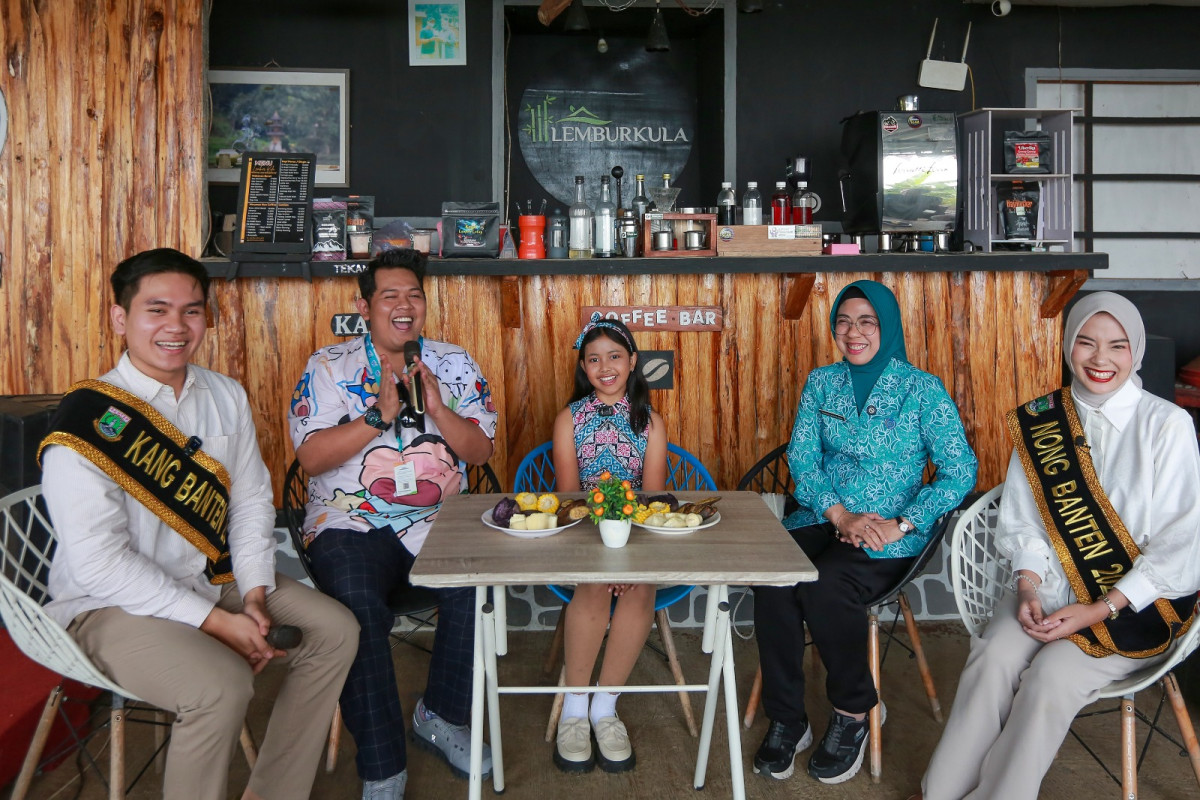 Bunda Literasi Provinsi Banten Tinawati Andra Soni : Gerakan Literasi Harus Terus Digaungkan