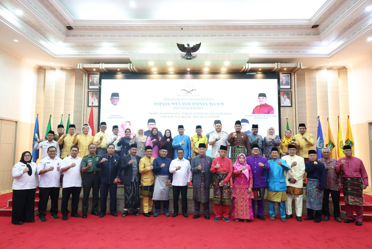 Gubernur Banten Andra Soni Menghadiri Pelantikan DMDI Provinsi Banten