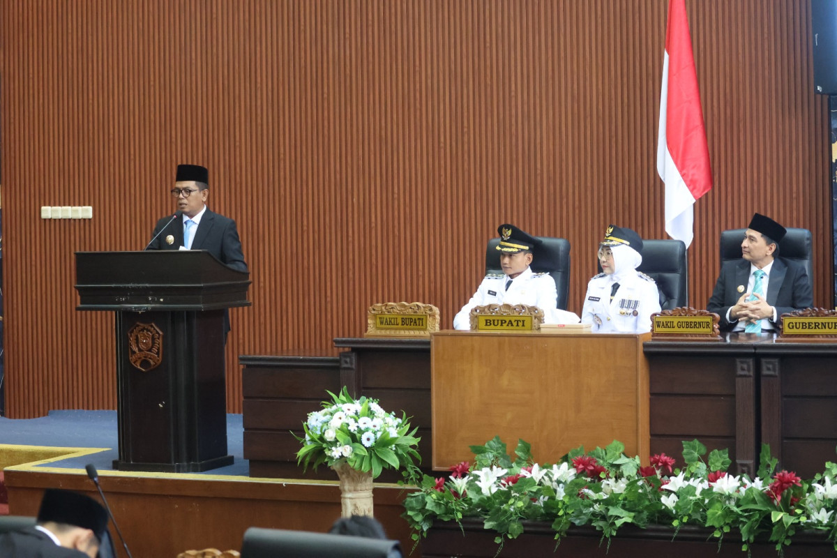 Gubernur Andra Soni Minta Bupati dan Wakil Bupati Pandeglang Adil dan Tidak Korupsi