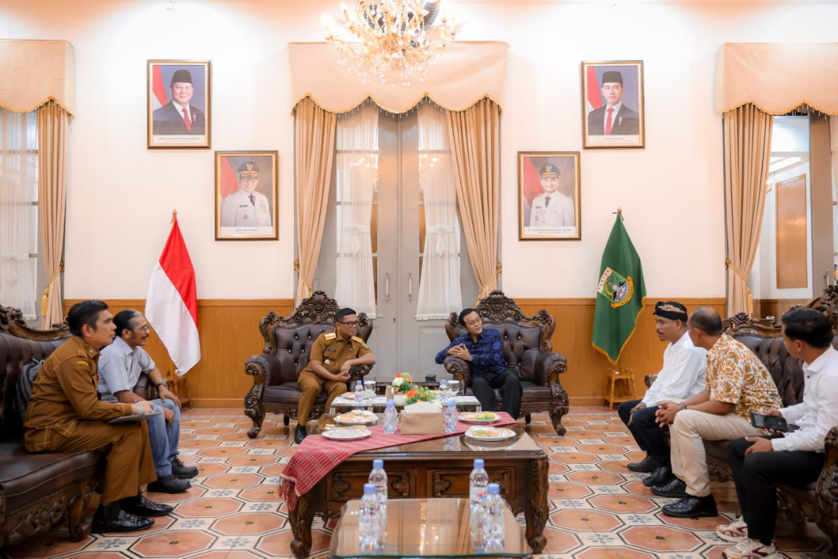 Perkuat Kerukunan dan Pembinaan Umat, Gubernur Andra Soni Terima Audiensi PHDI dan LPDG Banten