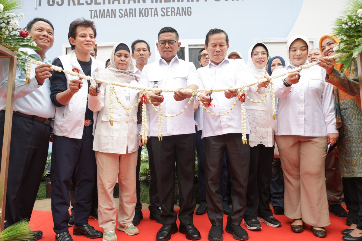 Dekatkan Pelayanan Dasar, Gubernur Andra Soni Resmikan Pos Kesehatan Merah Putih di Kota Serang