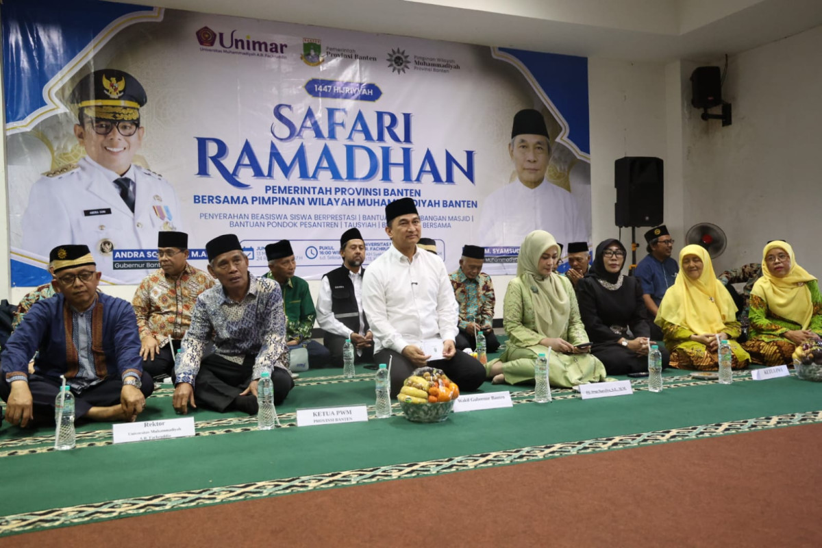 Safari Ramadan di UNIMAR, Wagub Dimyati Serahkan Bantuan untuk Muhammadiyah