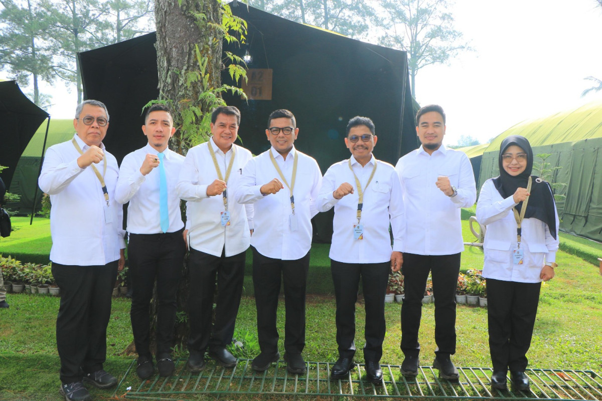 Gubernur Banten Andra Soni Bicara Intervensi Pembangunan Jalan Hingga Desa Saat Retret