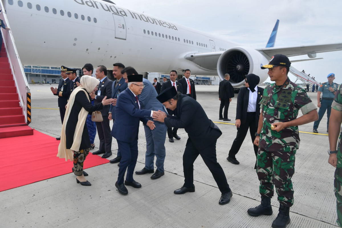 Pj Gubernur Banten Al Muktabar Sambut Kedatangan Wapres Ma’ruf Amin dari Selandia Baru