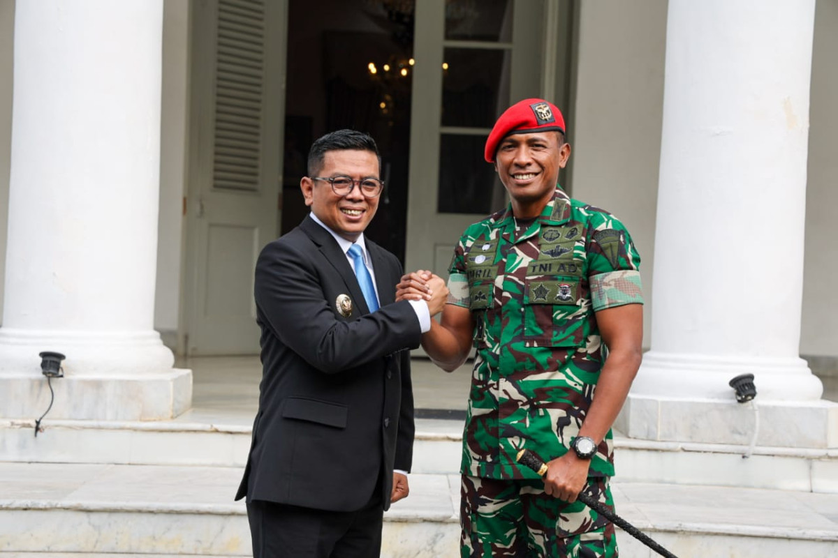 Gubernur Banten Andra Soni Terima Dan Grup 1 Kopassus