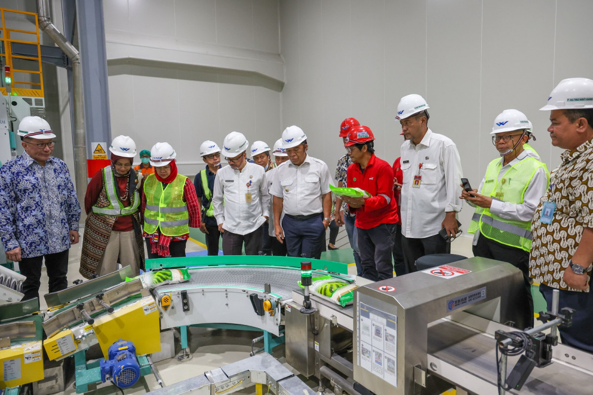 Pastikan Ketersediaan Bahan Produksi Beras Jelang Nataru, Al Muktabar Tinjau Kawasan Industri Terpadu Wilmar