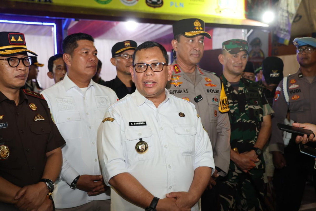 Pj Gubernur Banten A Damenta Tinjau Posyan Nataru 2024