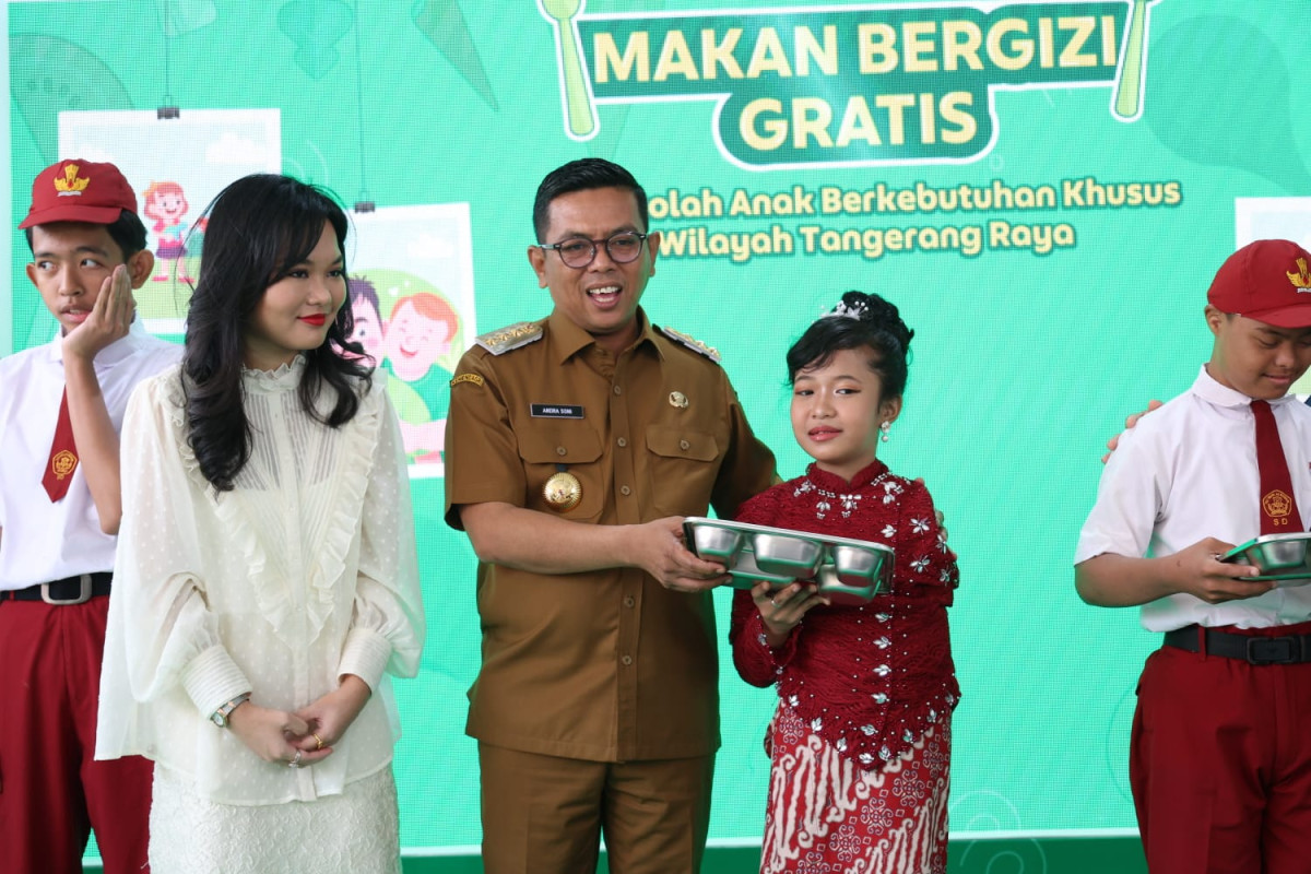 Gubernur Banten Andra Soni : MBG Bagi Siswa SKh Harus dengan Perhatian Khusus