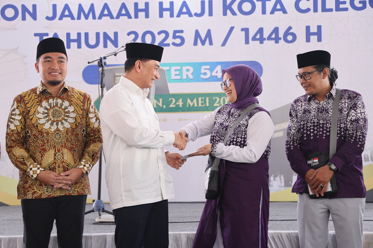 Wagub Banten A Dimyati Natakusumah Lepas Jamaah Haji Kloter 54 JKG Kota Cilegon