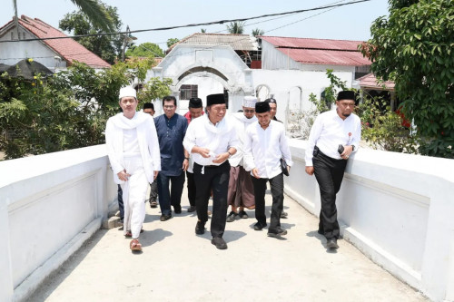 Pj Gubernur Banten Al Muktabar Ziarah ke Makam Achmad Chatib Al Bantani