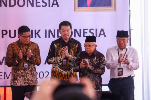 Dampingi Wapres Resmikan Pabrik Baja, Pj Gubernur Banten Al Muktabar Tekankan Industri Ramah Lingkungan