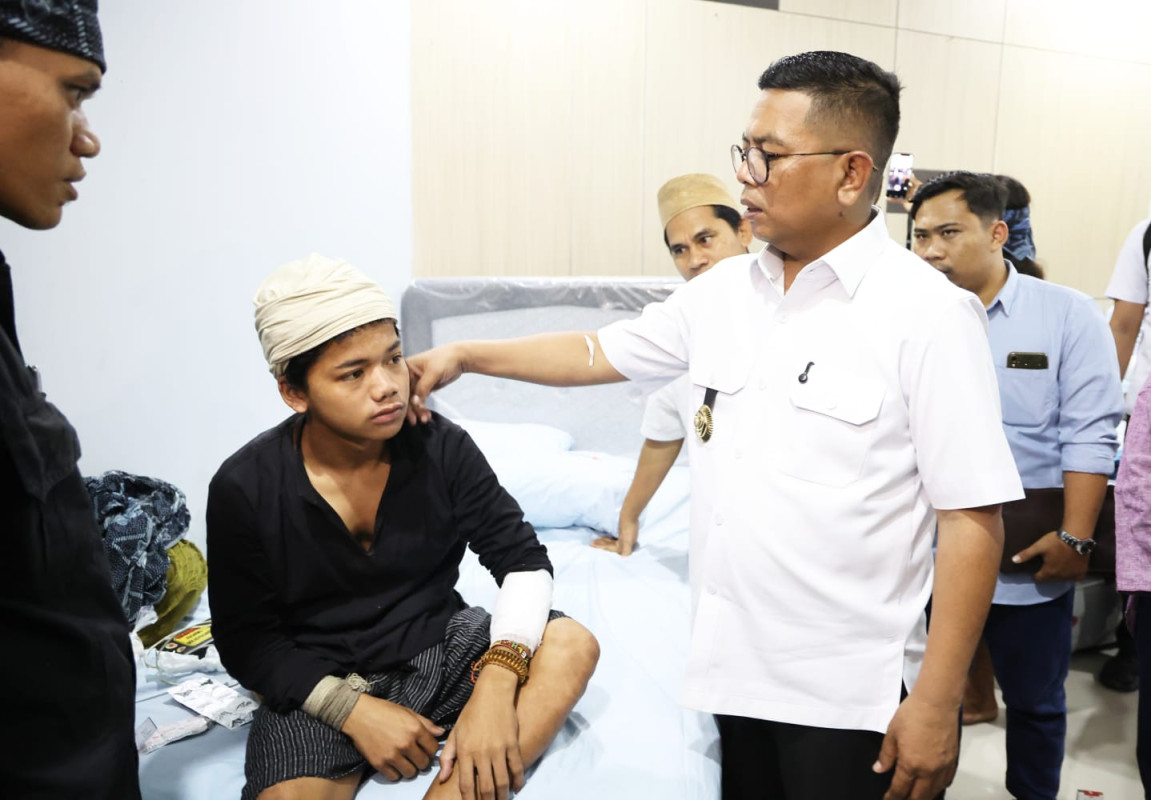 Gubernur Andra Soni Jenguk Revan, Warga Baduy Korban Perampokan di Jakarta