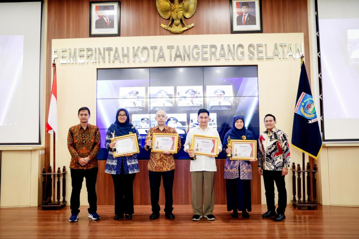 Gubernur Andra Soni dan Wagub Dimyati Natakusumah Raih Tangerang Raya Award 2026