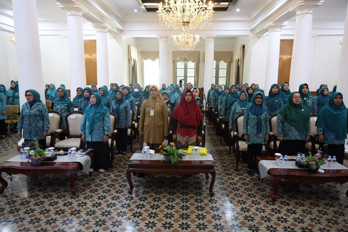 Penguatan Kader Posyandu dan Kader PKK, Pj Ketua TP PKK Provinsi Banten Tine Al Muktabar: Stimulasi Mampu Optimalkan Potensi Perkembangan Otak Anak