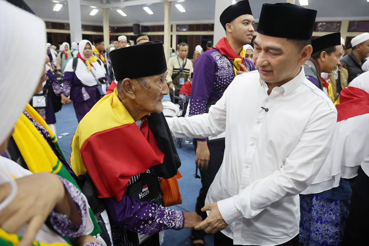 Wagub Banten A Dimyati Natakusumah Lepas Jamaah Haji Kloter 33 JKG Kabupaten Pandeglang