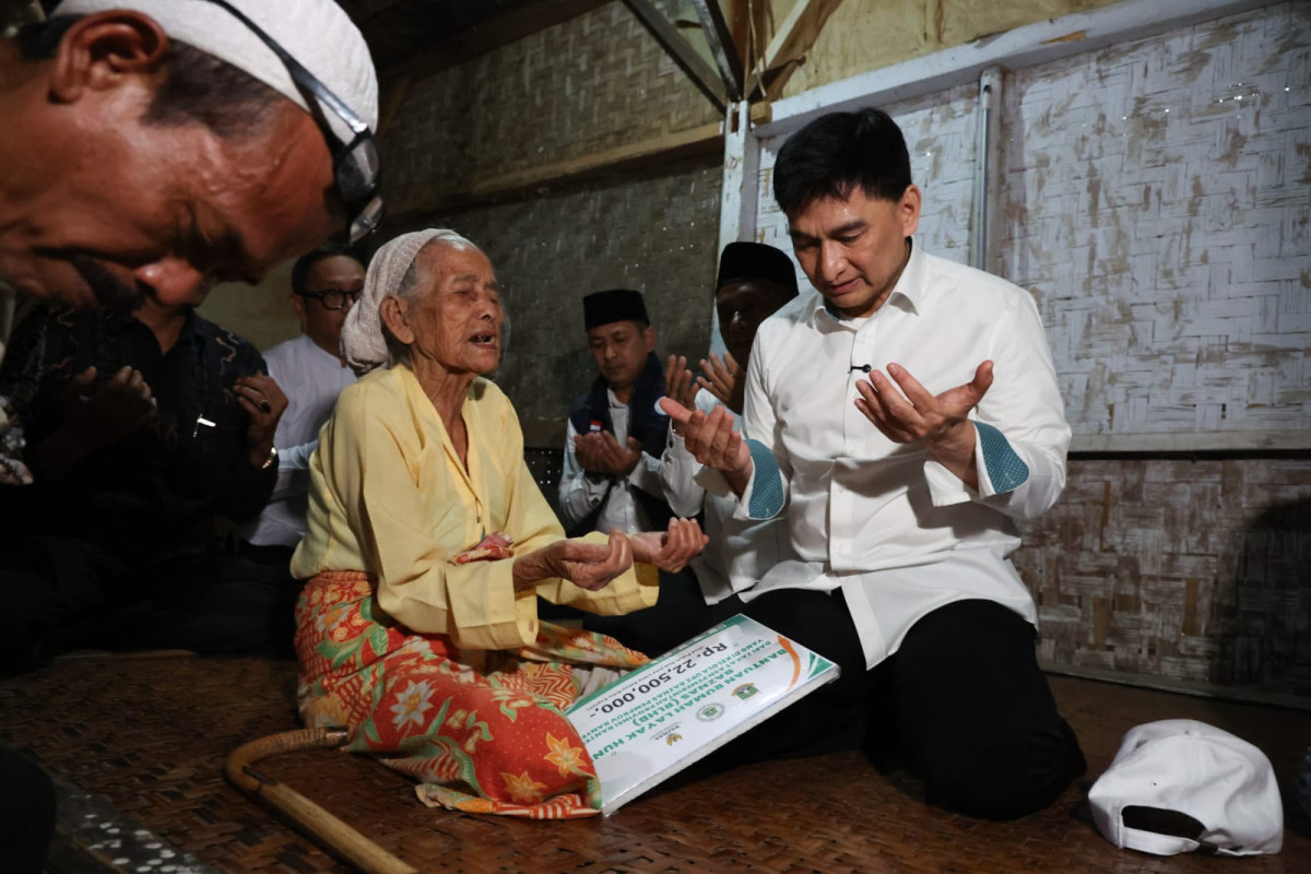 Wagub Banten A Dimyati Natakusumah Salurkan Bantuan RTLH di Kabupaten Lebak