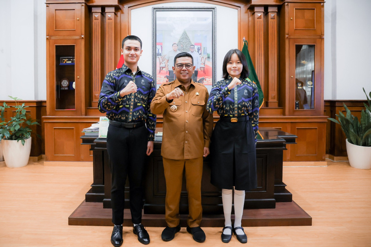 Gubernur Andra Soni Lepas Dua Calon Paskibraka Nasional Perwakilan Provinsi Banten