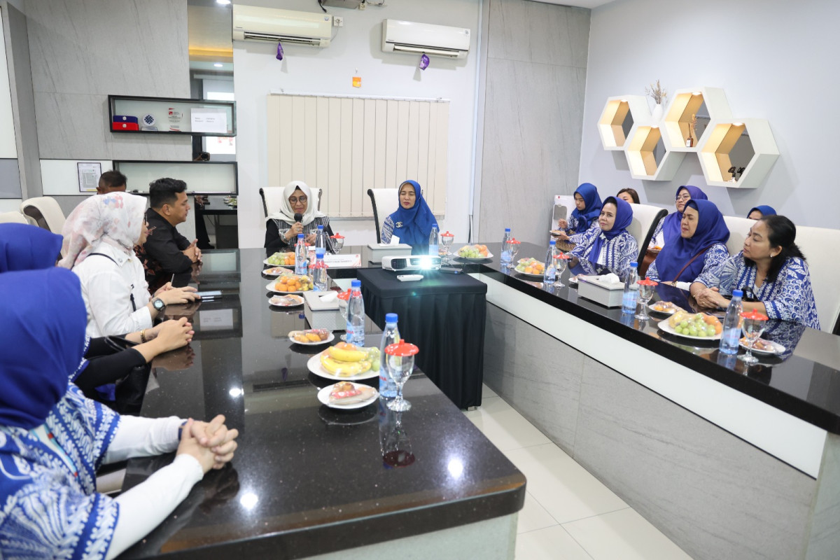 Tekan Prevalensi Stunting, Pj Ketua TP PKK Provinsi Banten Irmawaty Habie Damenta Selaraskan Program Kerja Dengan DWP BKKBN