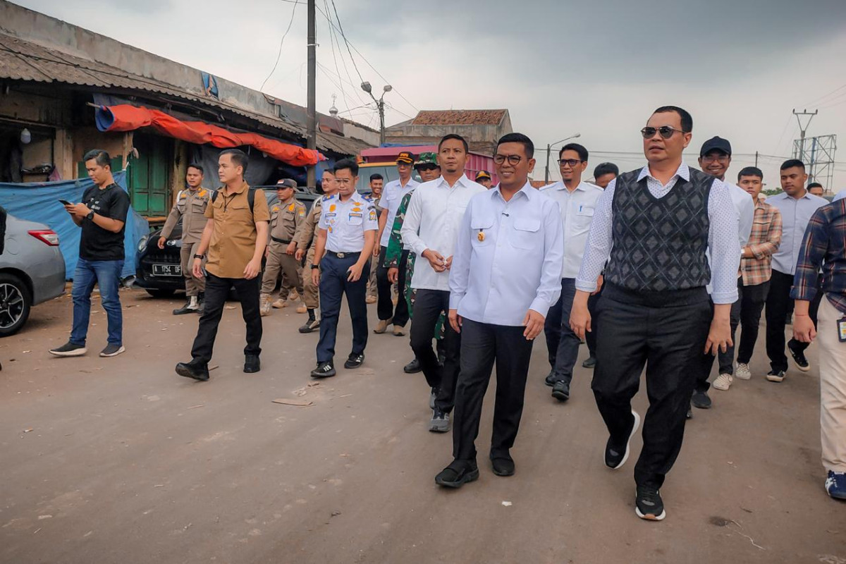 Gubernur Banten Andra Soni Tinjau Pasar Rau Kota Serang