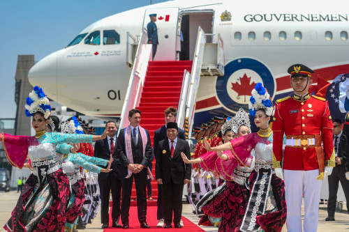 Pj Gubernur Banten Al Muktabar Sambut Kedatangan Perdana Menteri Kanada Justin Trudeau