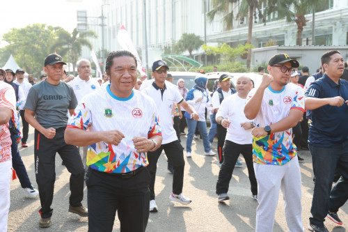 Senam Sehat Bersama, Pj Gubernur Banten Al Muktabar Ajak Masyarakat Jaga Kesehatan