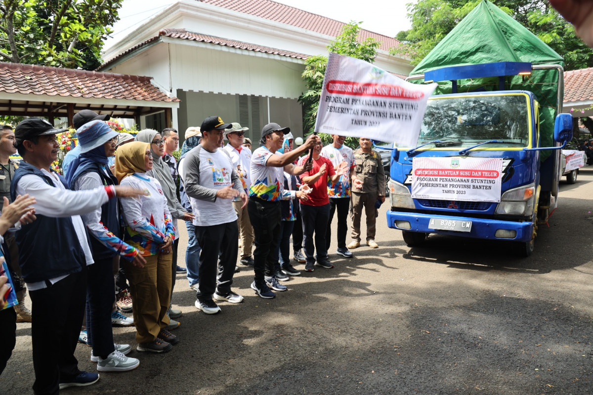 Penanganan Stunting, Pj Gubernur Banten Al Muktabar Lepas Pendistribusian Bantuan Susu UHT dan Telur